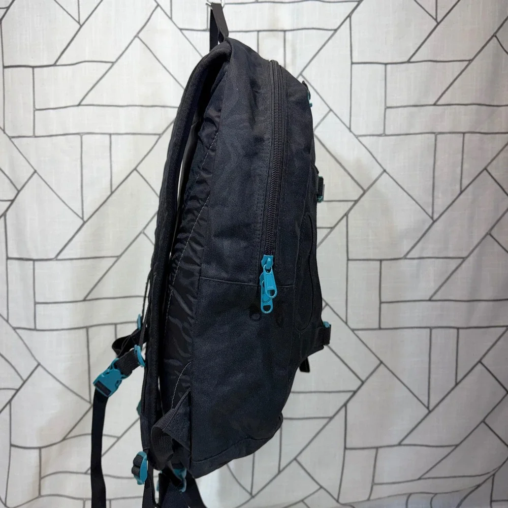 Dakine Mission Backpack One Size Black Teal Tiger Stripe Board Carry Laptop Bag